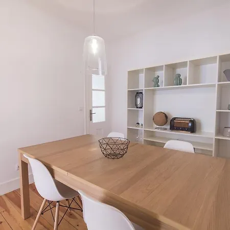 Lovelystay - Cactus House Lissabon